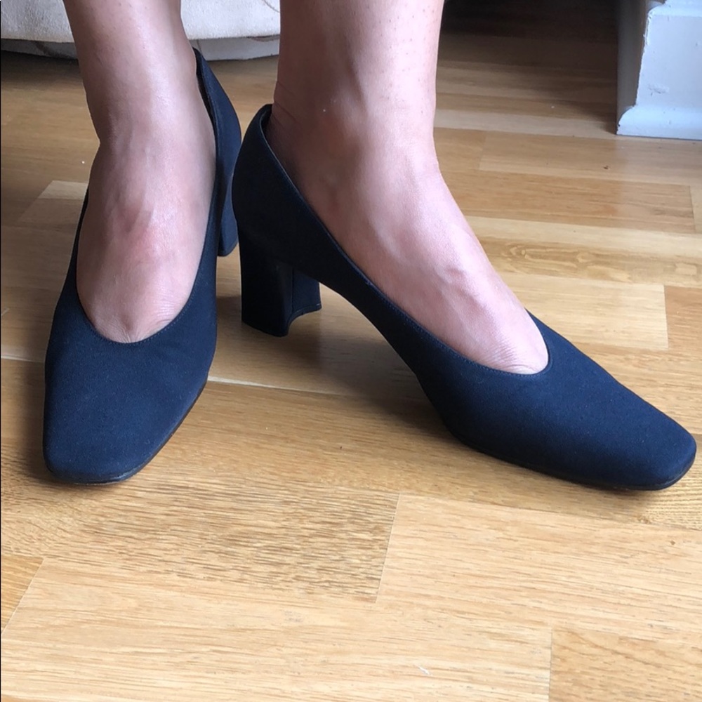 Vintage Stuart Weitzman Heels - Picture 5 of 5